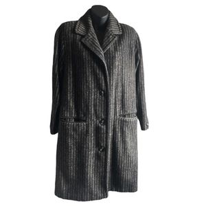 Vintage Wool Blend Winter Coat. Size M 8/10